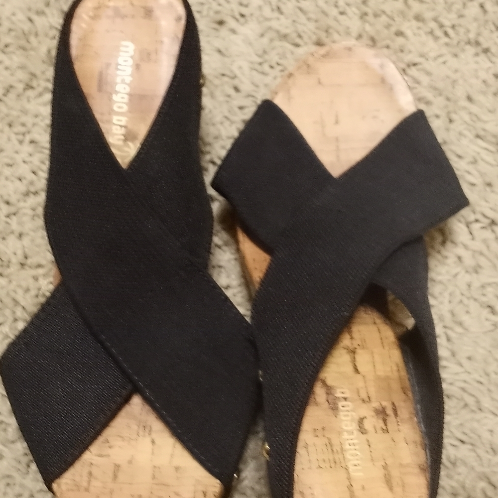 Sandals - Picture 2 of 4
